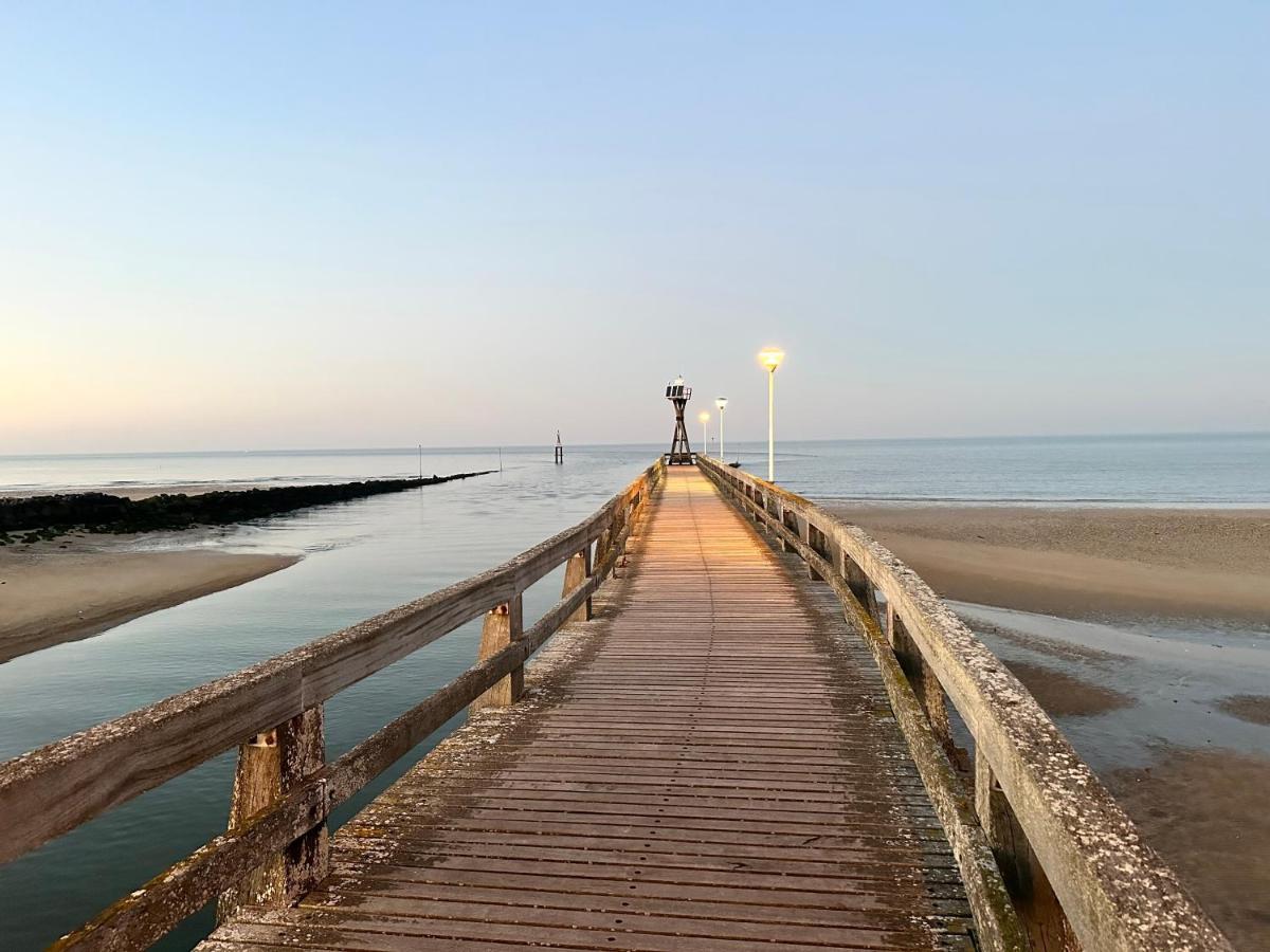 La Plage - Appartement Vue Mer Courseulles-sur-Mer Exterior photo